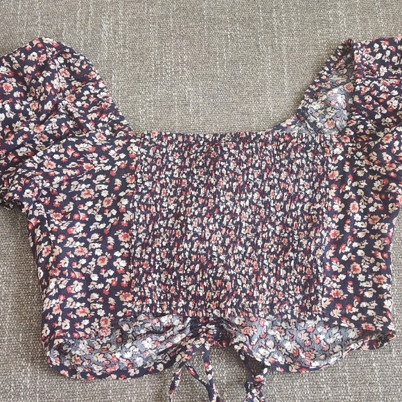 cinched top - Picture 4 of 4